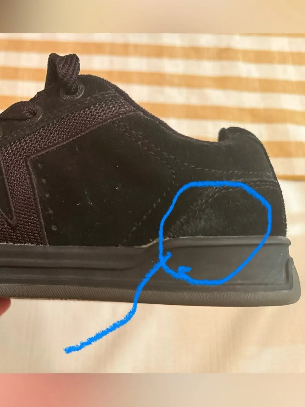 Vans Black Low-Top Suede Sneakers